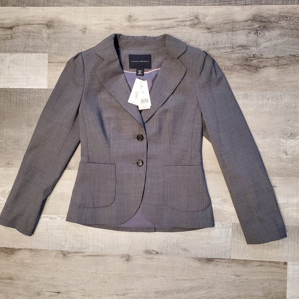 Banana Republic 3pc Womens Blazer/Skirt/Pants Suit Set, Grey Pinstripe, NWOT